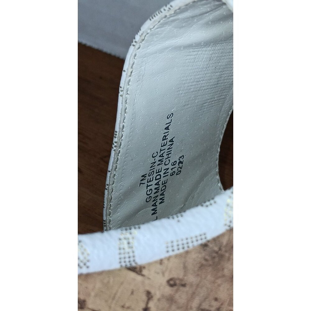 GBG Guess Los Angeles Tesin Wedge Heel Sandal Womens 7 Logo High 4.5" NEW - Picture 6 of 8